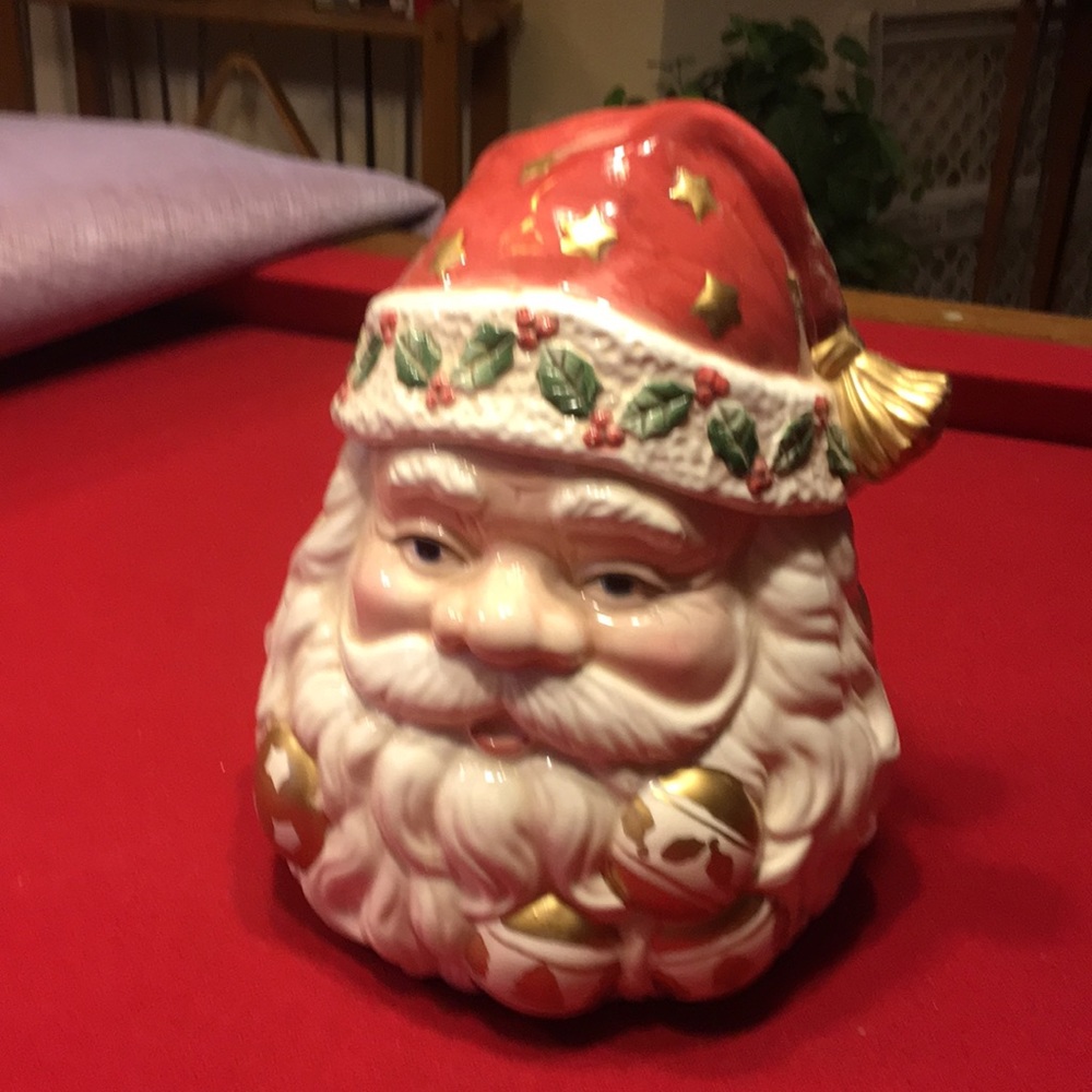 Adorable World Bazaars Inc., Santa face cookie jar